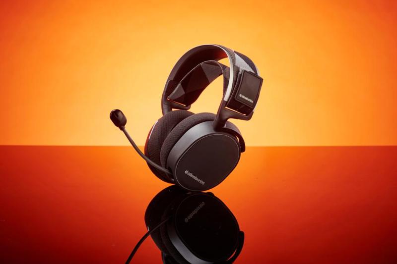 SteelSeries Arctis Pro Wired DTS Headphone:X v2.0 Gaming Headset