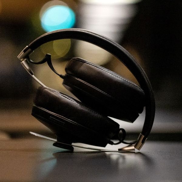 Shure Aonic 50 vs Sennheiser Momentum 3