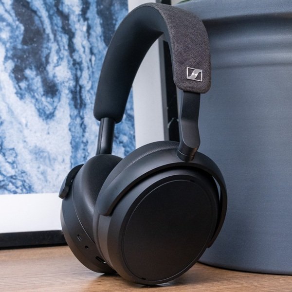 Sennheiser Momentum 4 Wireless