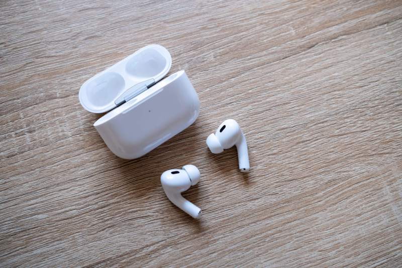 Apple AirPods Pro Design and Comfort