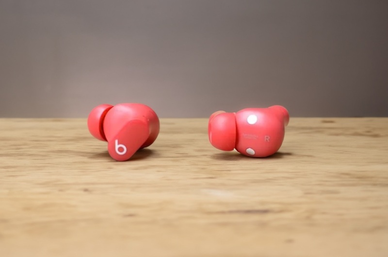 Beats Studio Buds Battery Life and Charging