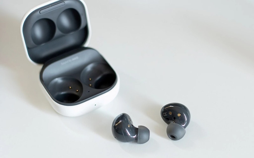 Galaxy Buds 2 Touch Controls