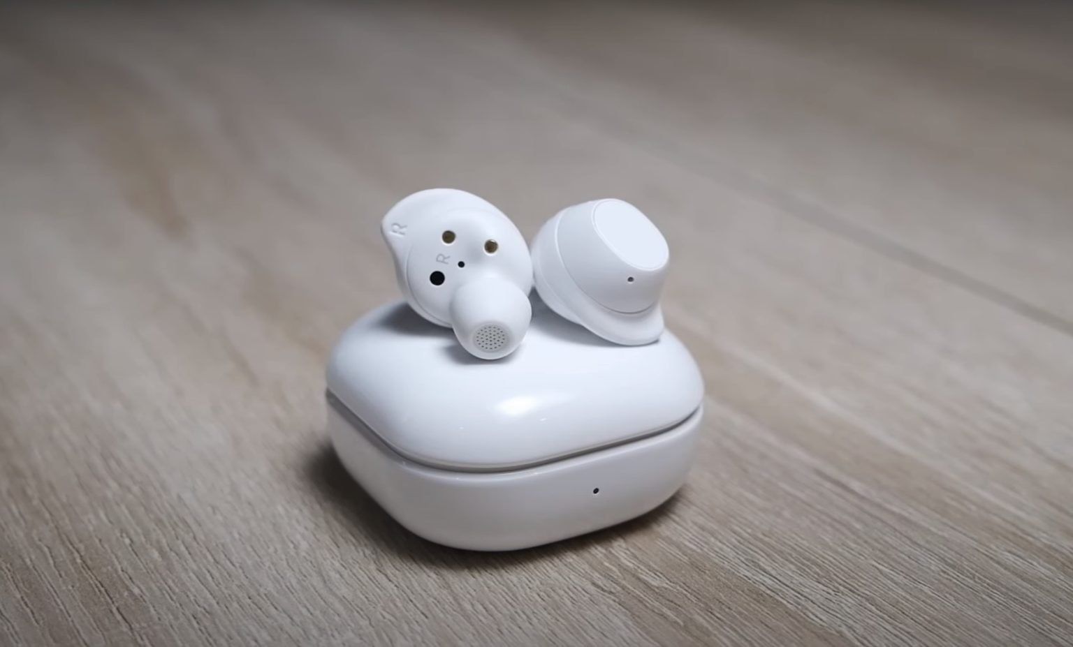 Samsung Galaxy Buds FE Review - UBG